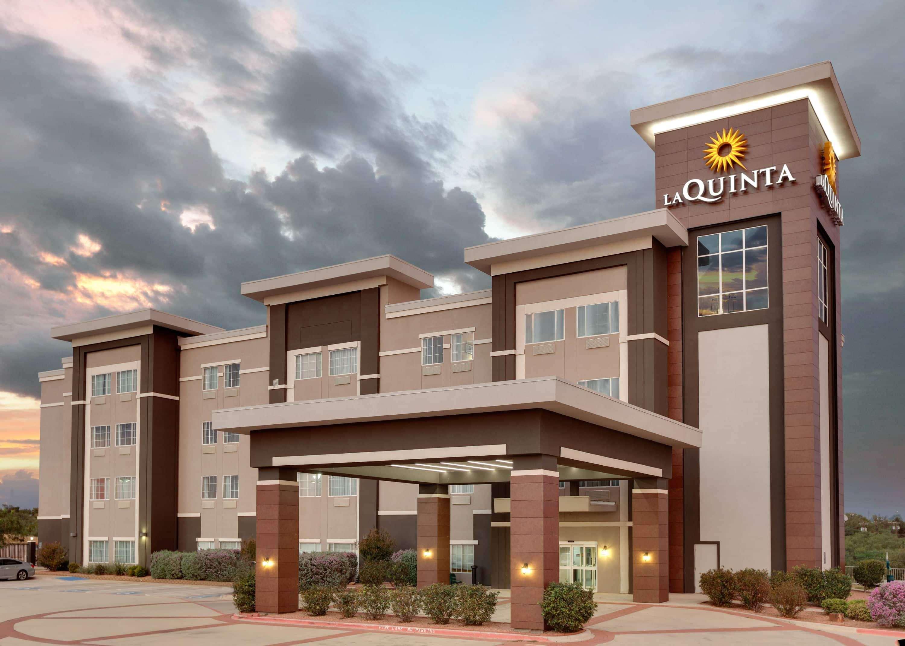 La Quinta By Wyndham Big Spring Hotel Exterior photo